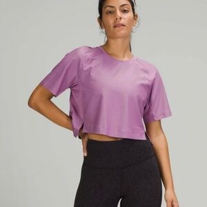 Lululemon Women’s Mesh Back Cropped Train Tee Wisteria Purple 14